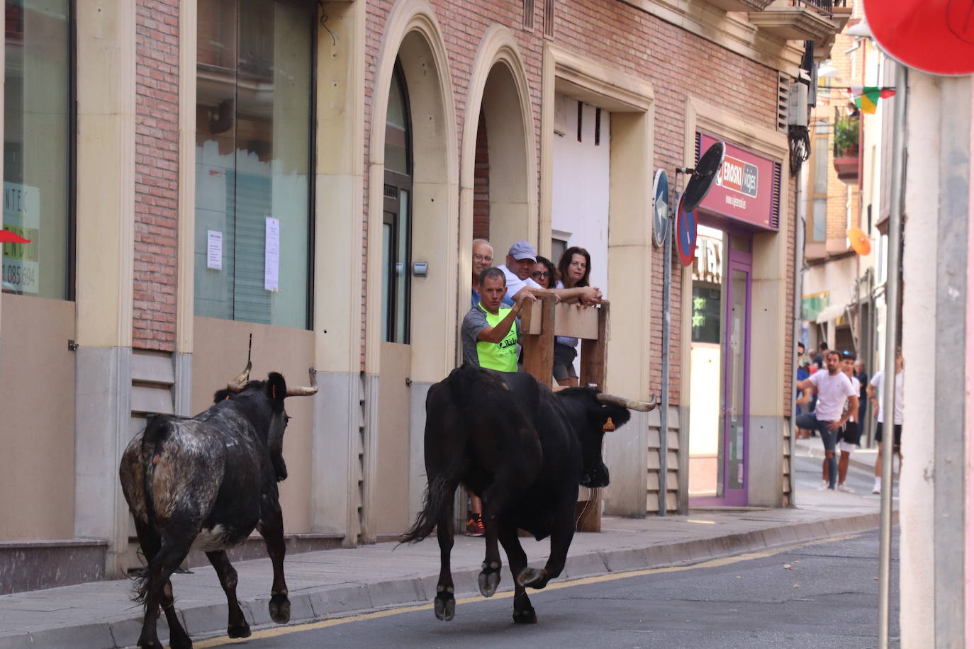 Fotos: Los alfareños honran a la Virgen del Burgo