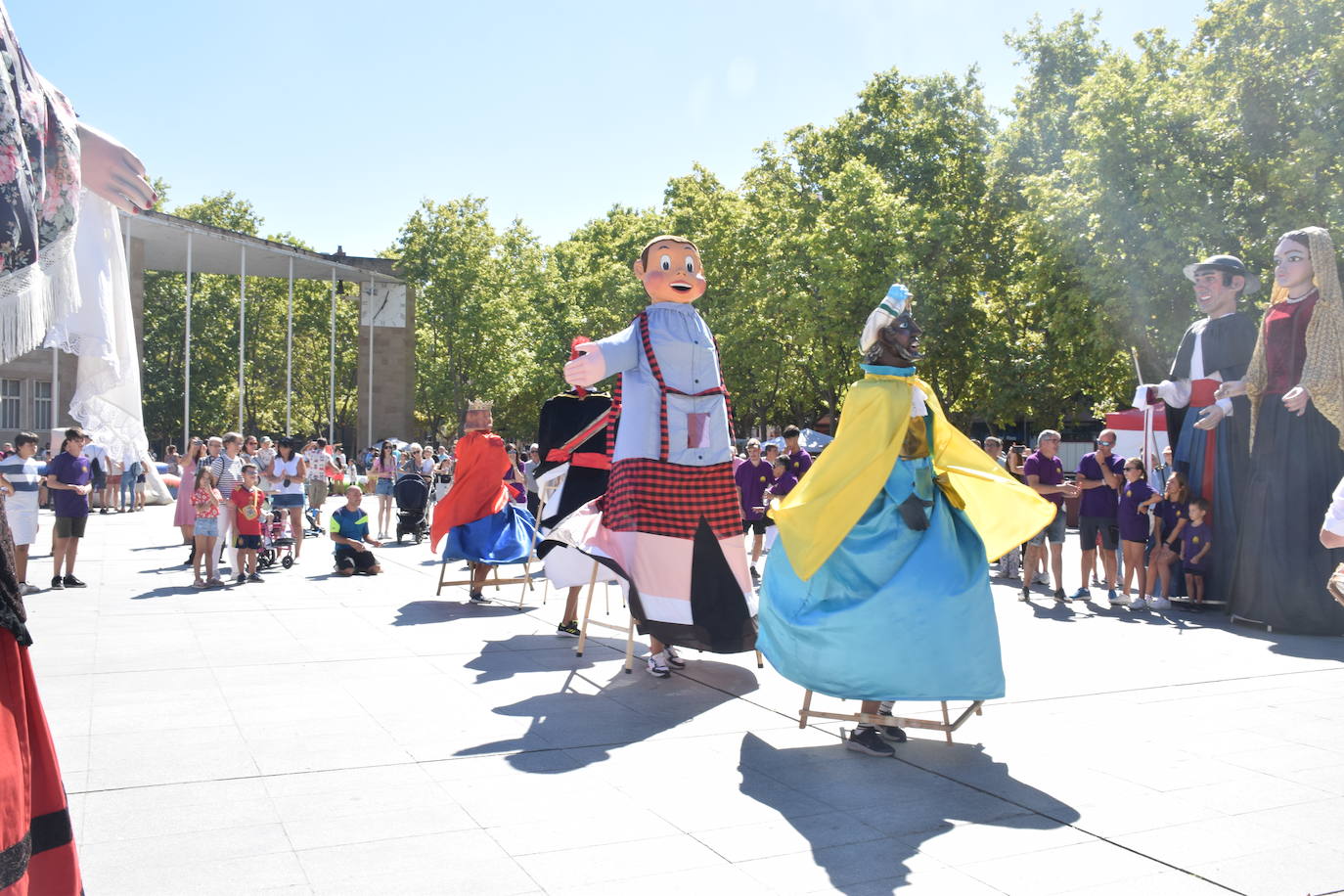 Fotos: Celebración del Día Vecinal en Logroño