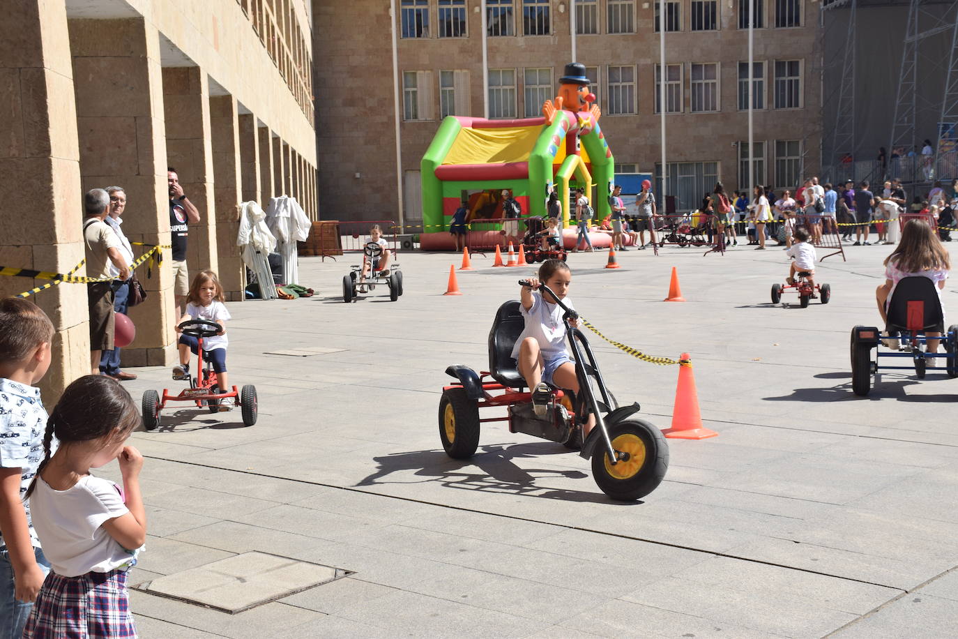 Fotos: Celebración del Día Vecinal en Logroño