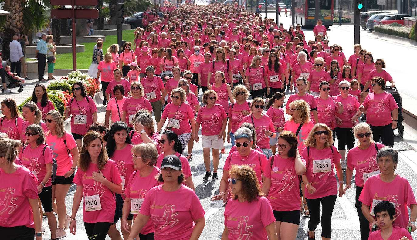 Fotos: Marea rosa contra el cáncer en Logroño