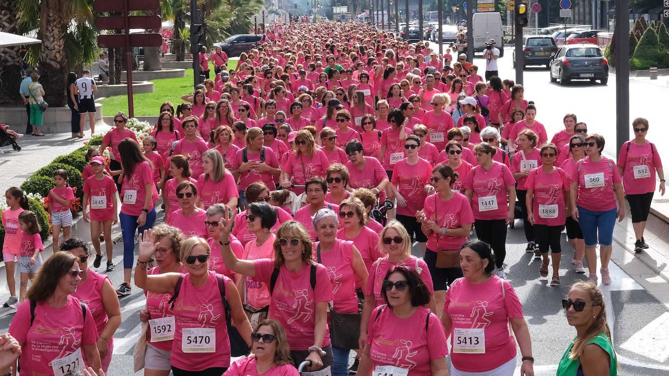 Fotos: Marea rosa contra el cáncer en Logroño