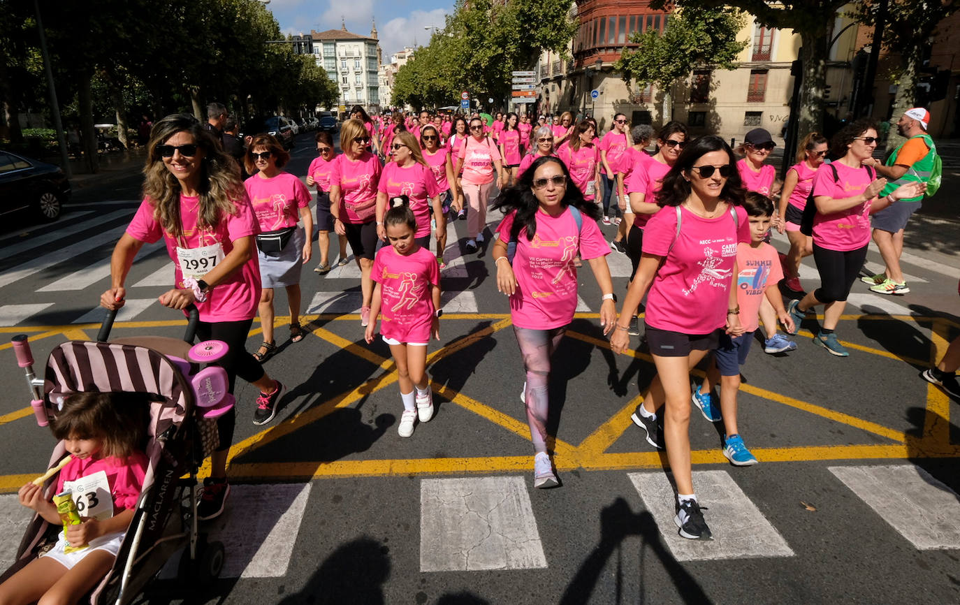 Fotos: Carrera de la Mujer en Logroño: preparación, ánimos y en la línea de salida