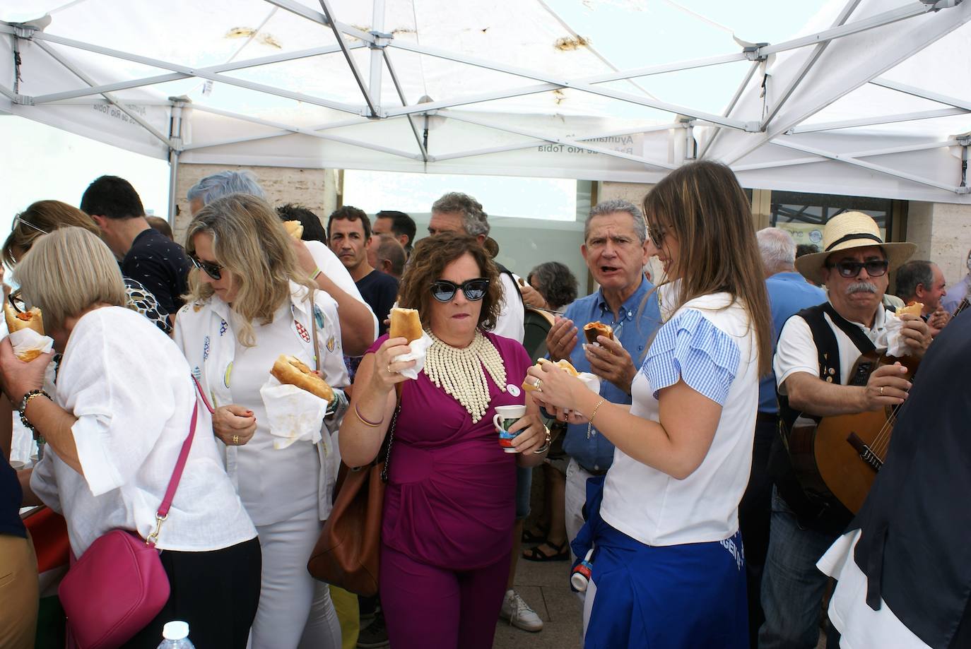 Fotos: Éxito de público en el festival del chorizo de Baños