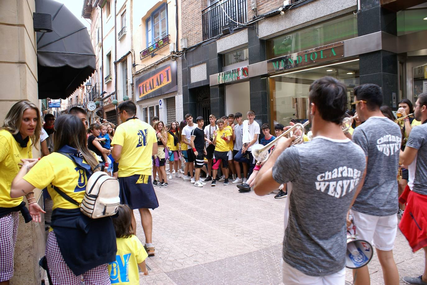 Fotos: Con el cohete arrancan las fiestas de Nájera