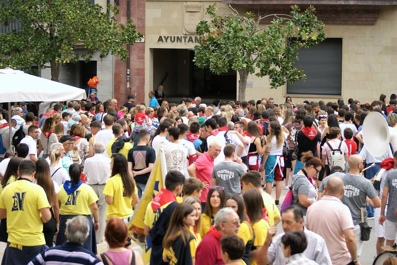 Fotos: Con el cohete arrancan las fiestas de Nájera