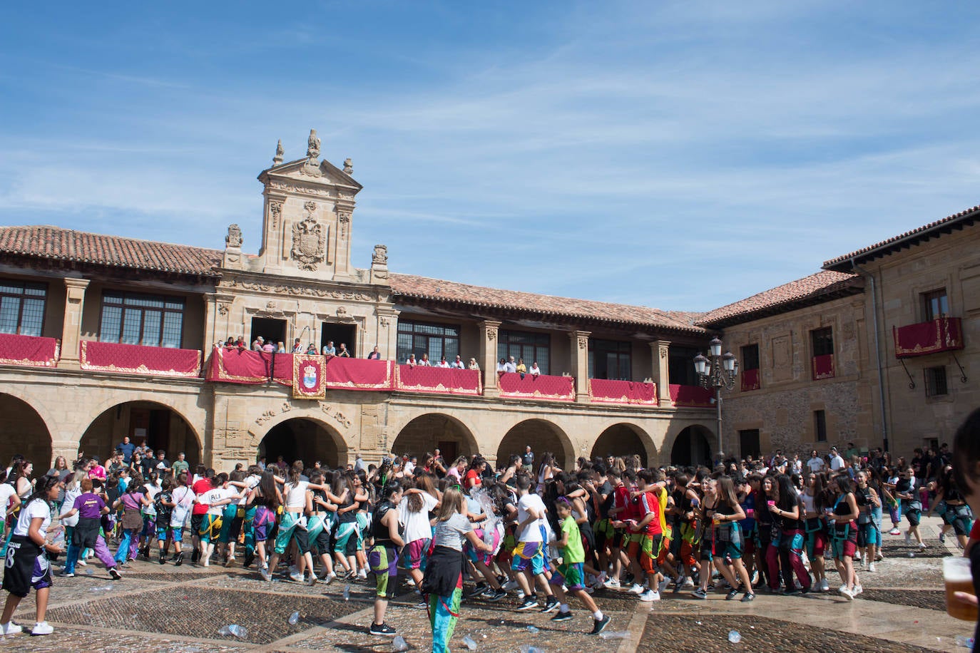 Fotos: El cohete abre las fiestas de Gracias y de San Jerónimo Hermosilla en Santo Domingo