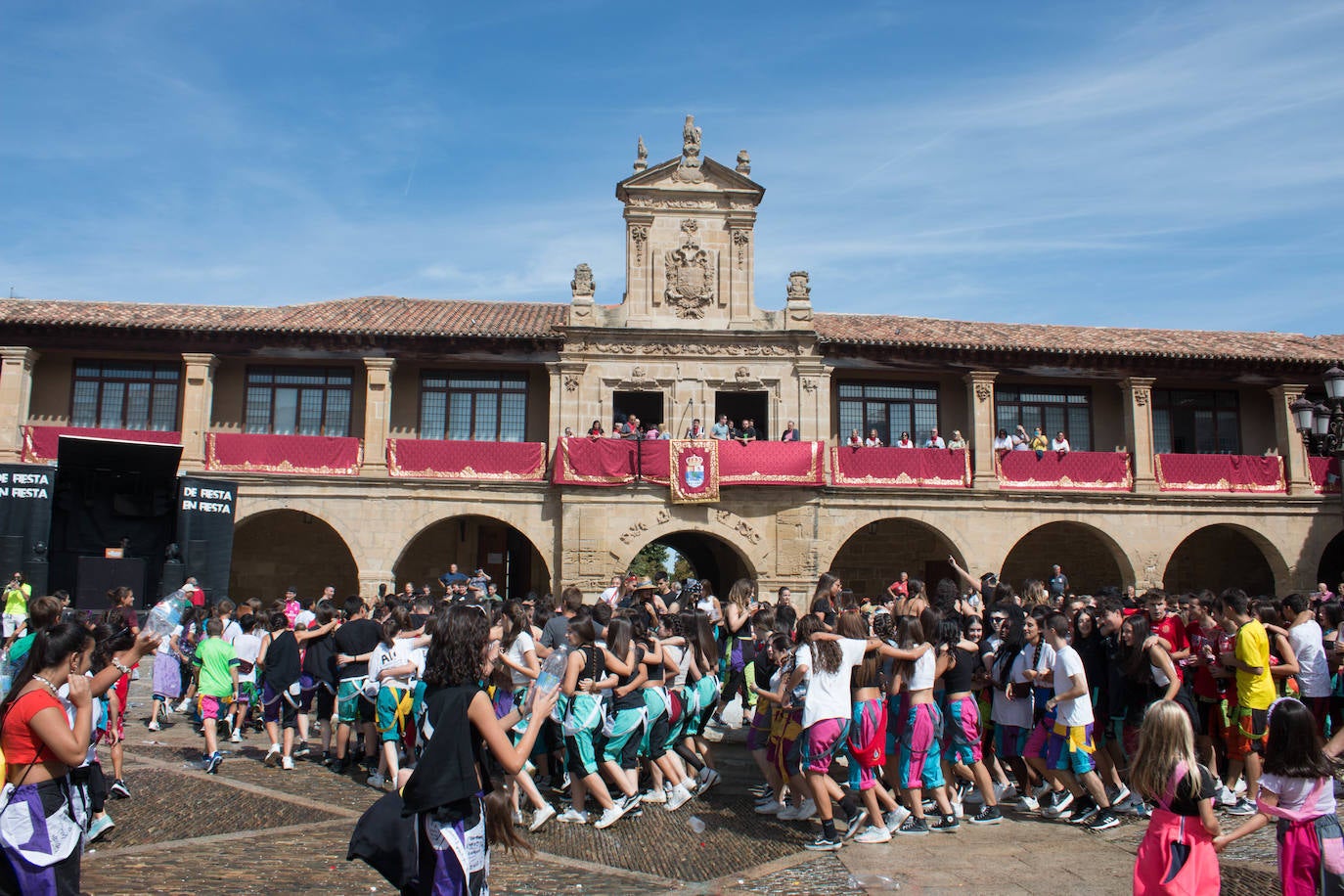 Fotos: El cohete abre las fiestas de Gracias y de San Jerónimo Hermosilla en Santo Domingo