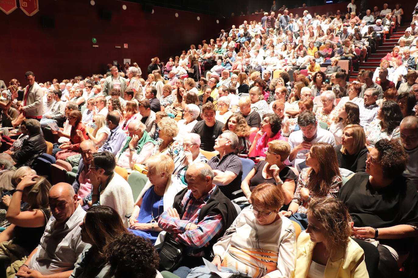 Fotos: Lleno en la representación teatral de la vida de los santos de Arnedo