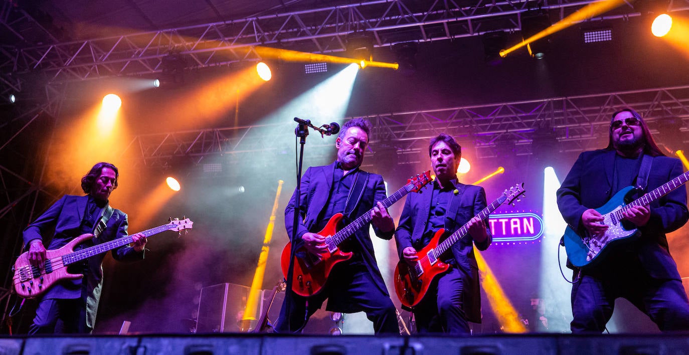 Fotos: Concierto de Café Quijano en la plaza del Ayuntamiento