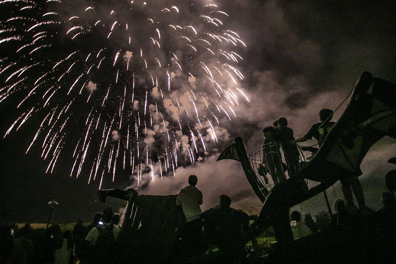 Fotos: Fuegos artificiales de San Mateo: domingo 18