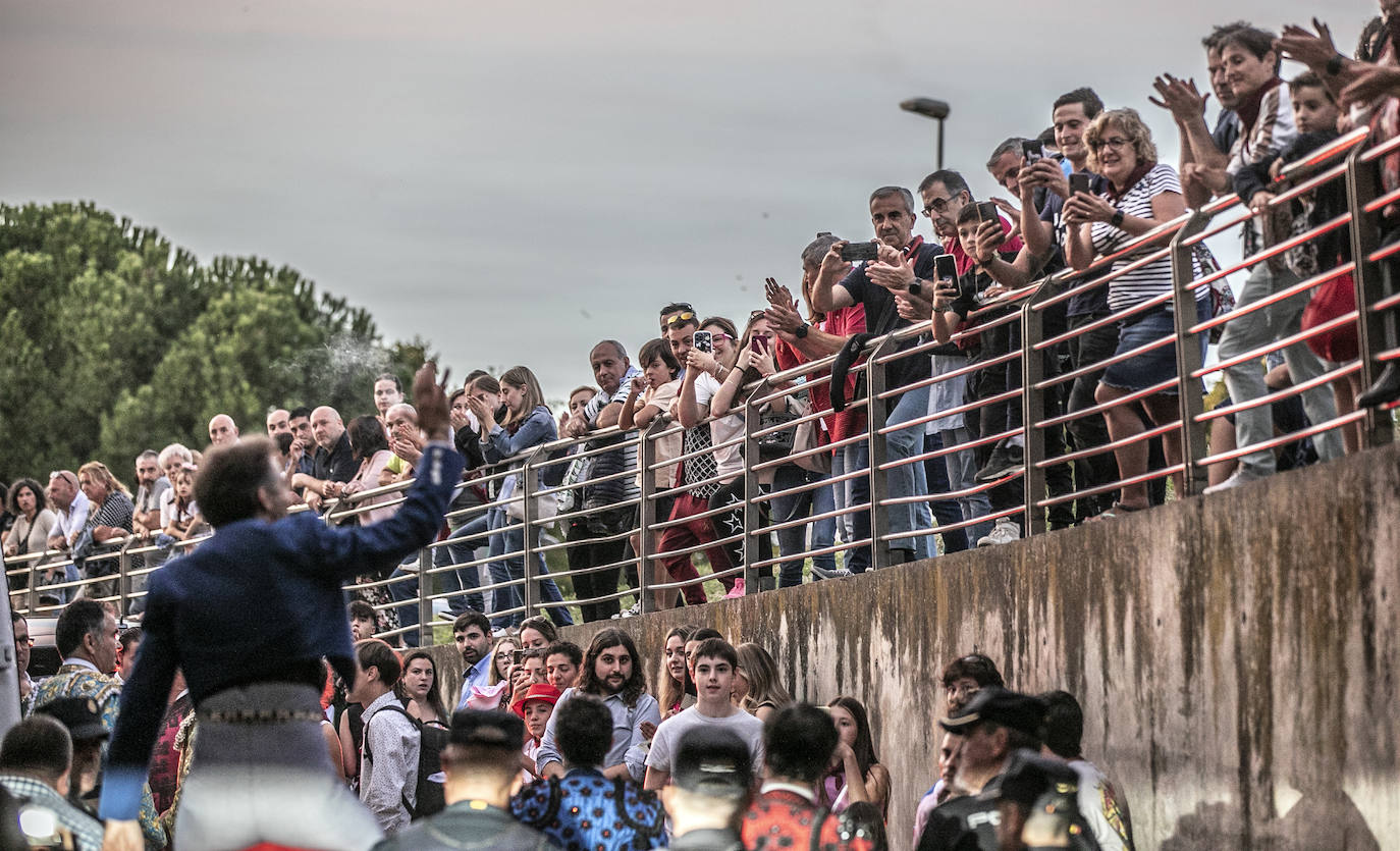 Fotos: Segunda corrida de abono en La Ribera