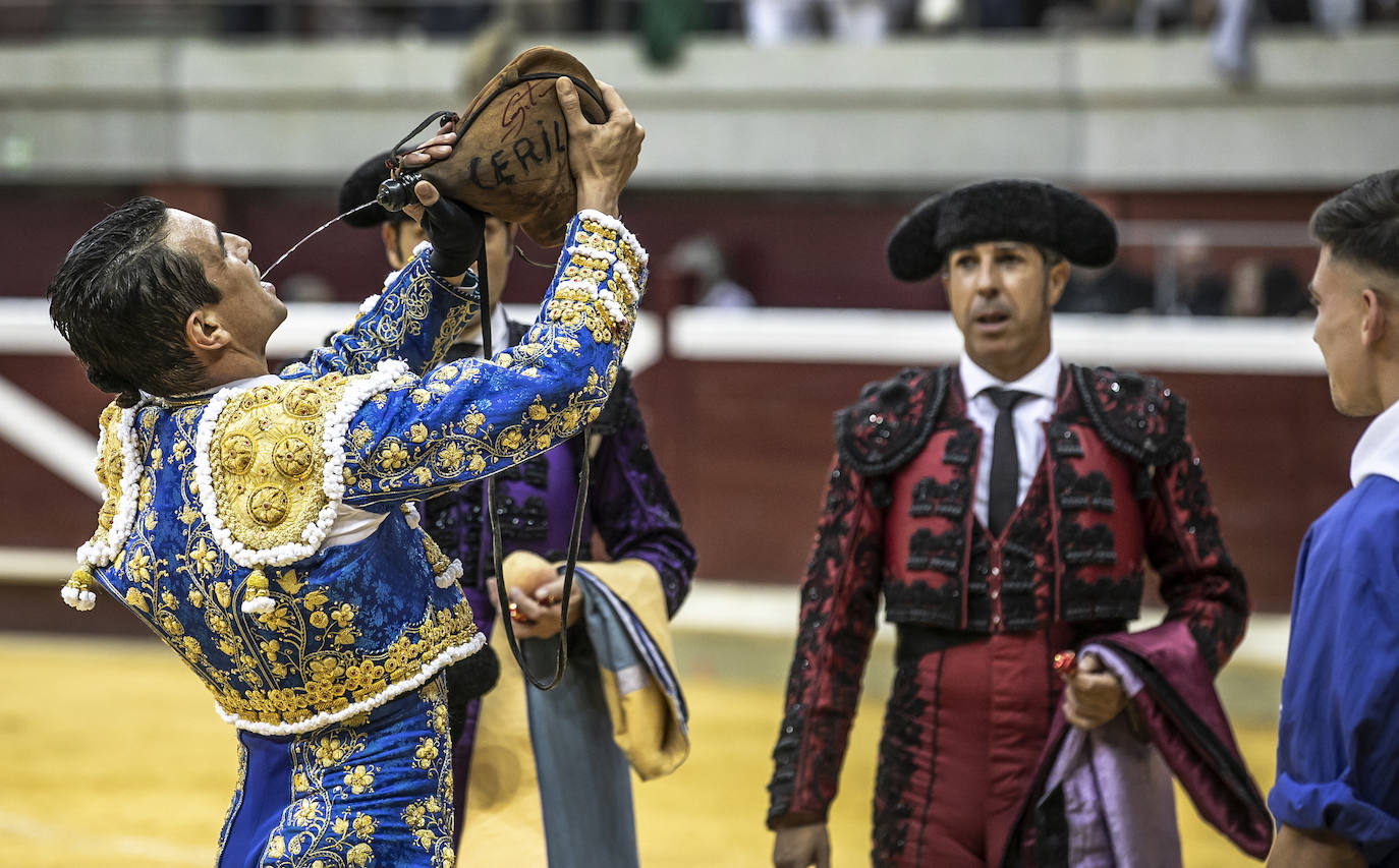 Fotos: Segunda corrida de abono en La Ribera