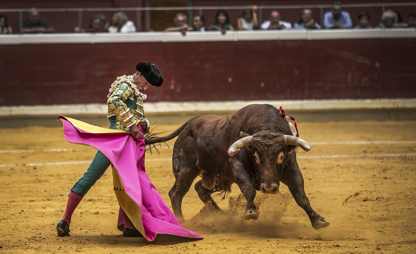 Fotos: Segunda corrida de abono en La Ribera