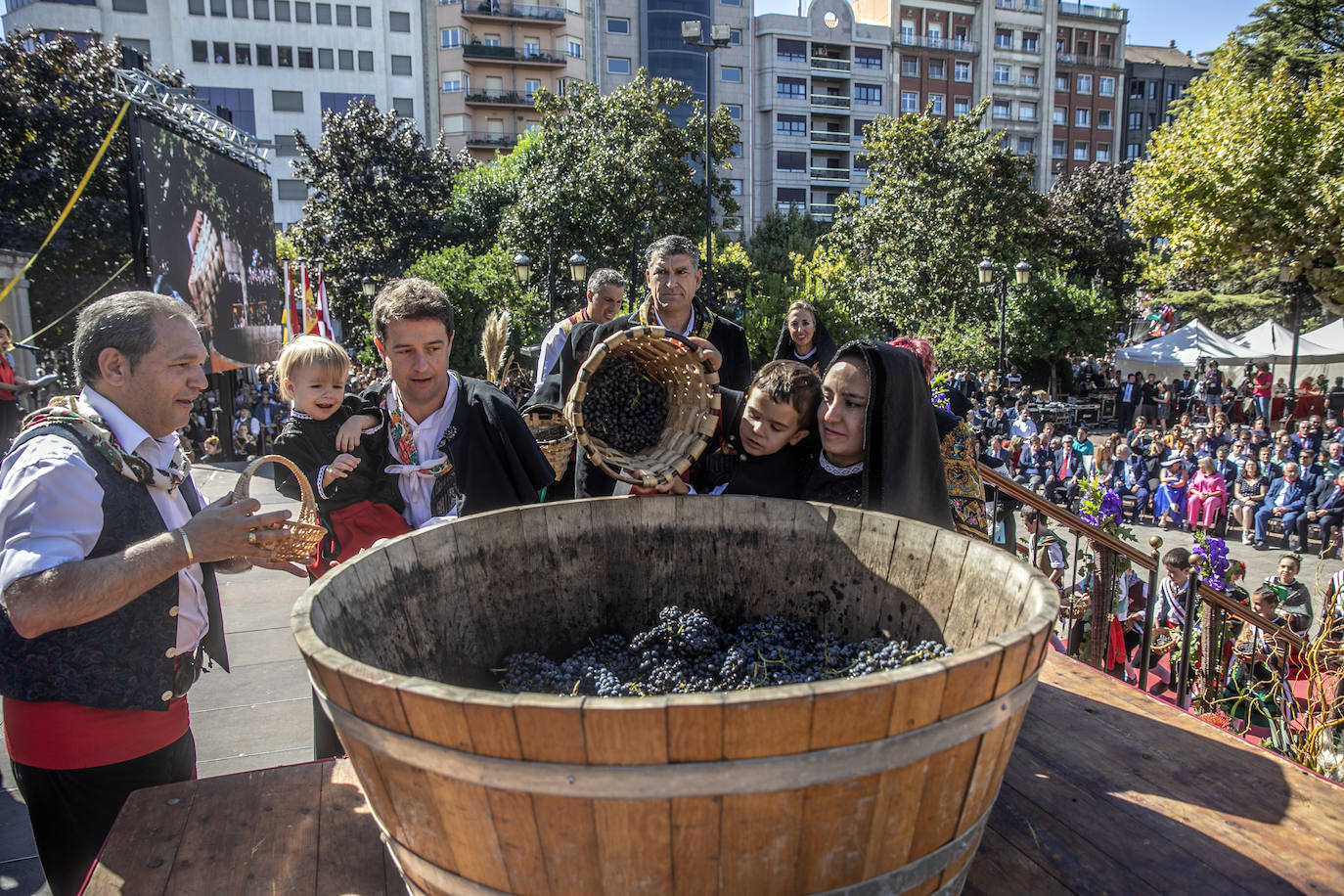 Fotos: San Mateo recupera el Pisado de la Uva