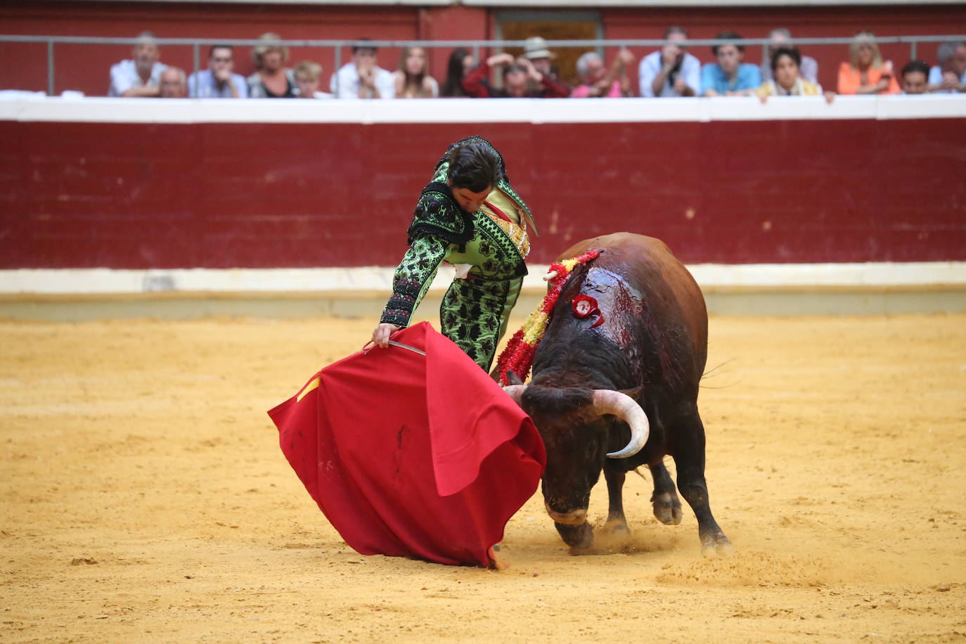 Fotos: Roca Rey y Urdiales salen a hombros en La Ribera