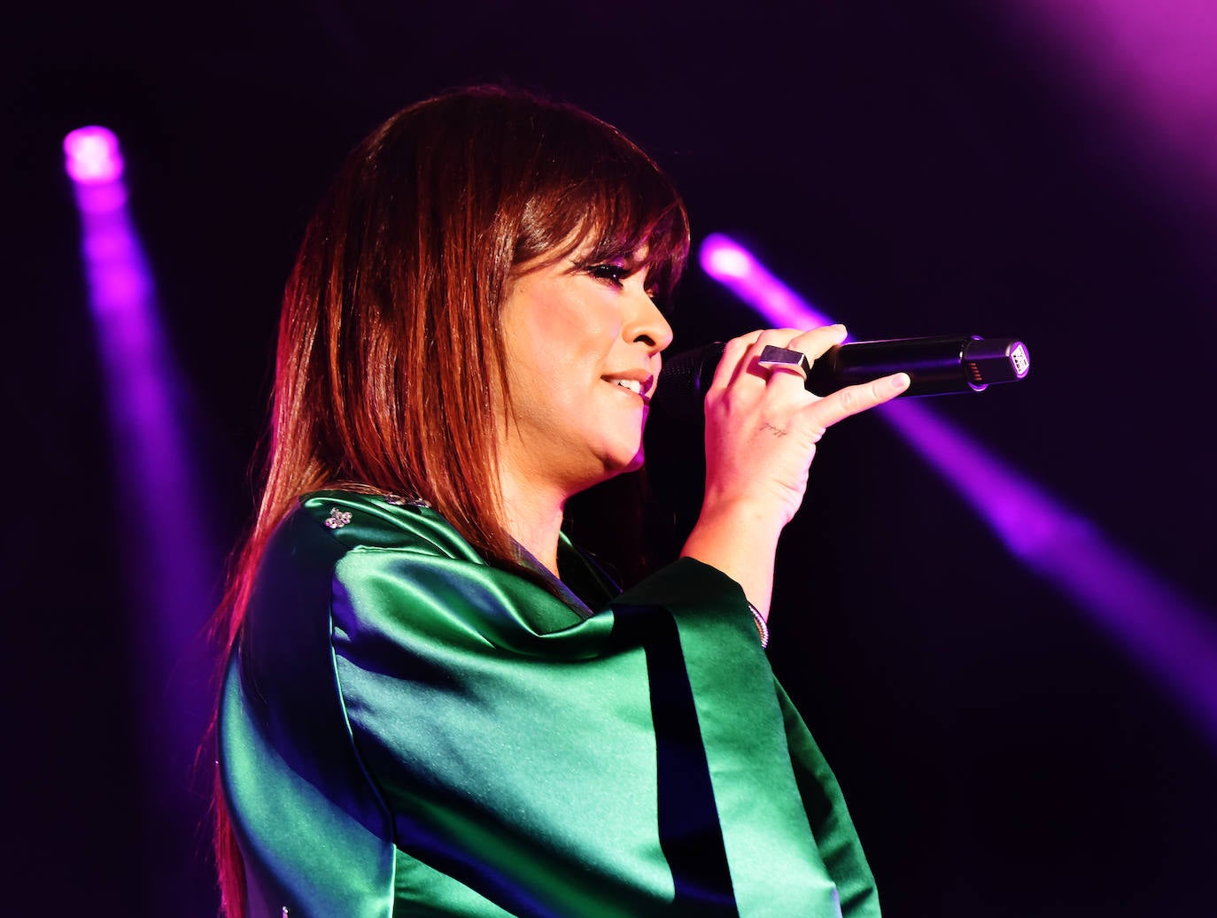 Fotos: Vanesa Martín llenó la plaza del Ayuntamiento de Logroño en su concierto de San Mateo