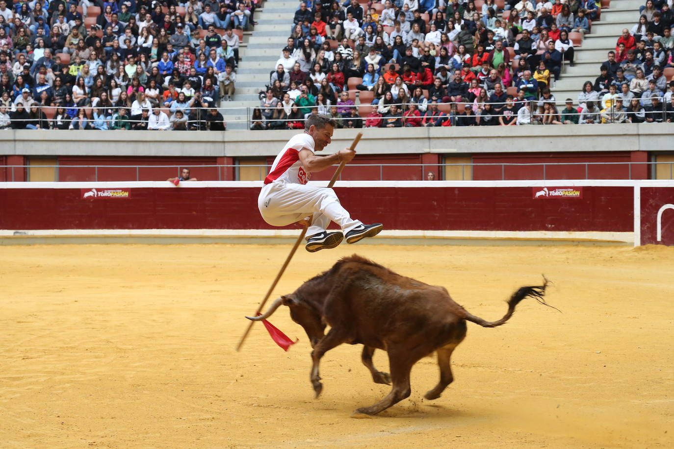 Fotos: Saltos, recortes y algunos sustos en La Ribera