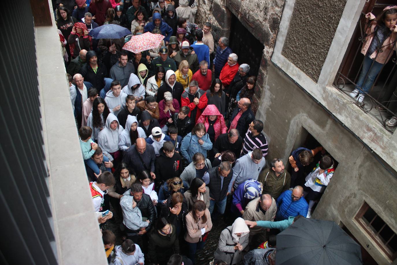 Fotos: Los danzadores de Anguiano no defraudan