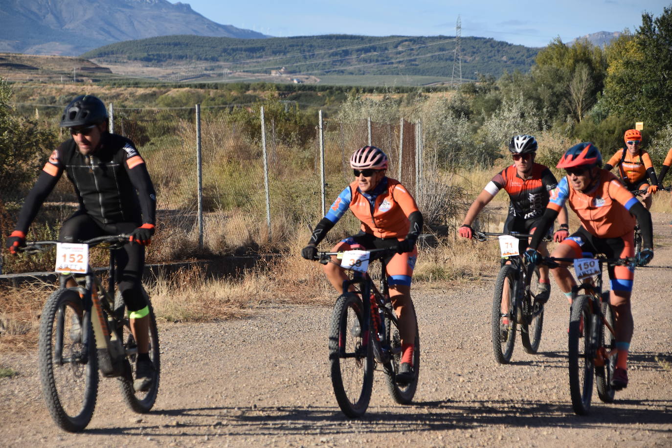 Fotos: Cruz y Narciso se llevan la BTT de la Peña Calagurritana
