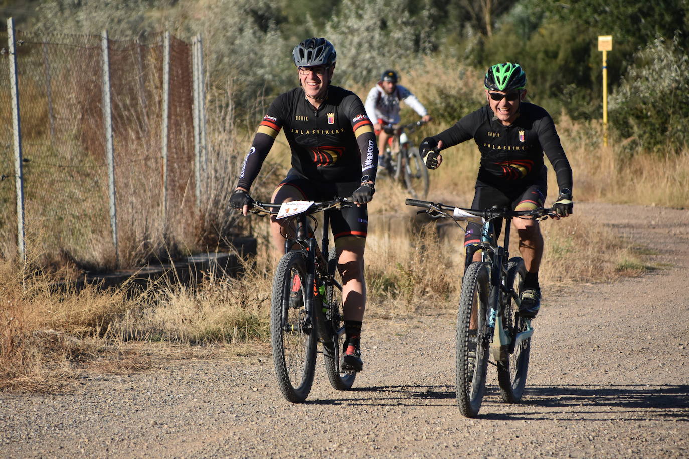 Fotos: Cruz y Narciso se llevan la BTT de la Peña Calagurritana