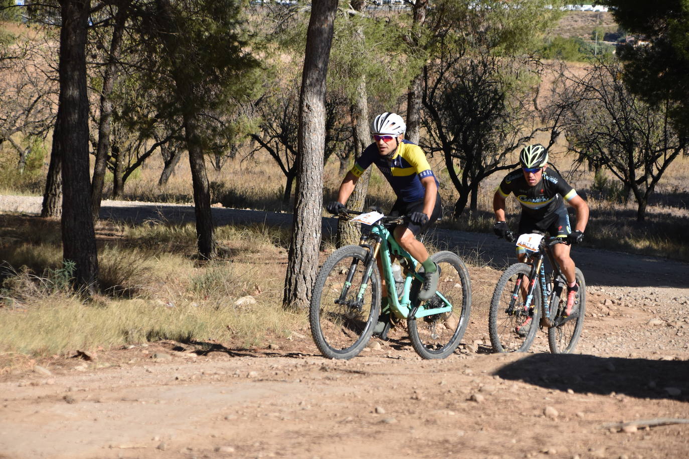 Fotos: Cruz y Narciso se llevan la BTT de la Peña Calagurritana