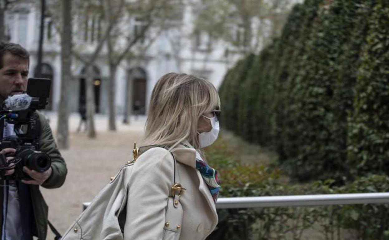 Ana María Cameno, conocida como La Reina de la Coca, a su llegada a los juzgados.