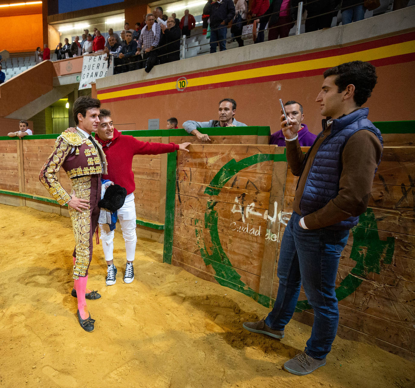 Fotos: Fabio Jiménez alcanza el triunfo en la novillada de Arnedo