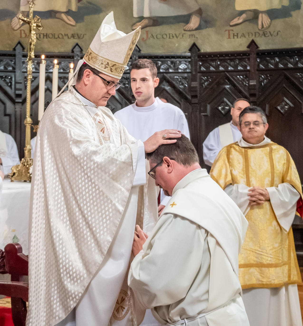 Fotos: Fernando Sancha, el primer sacerdote ordenado en La Rioja desde 2018