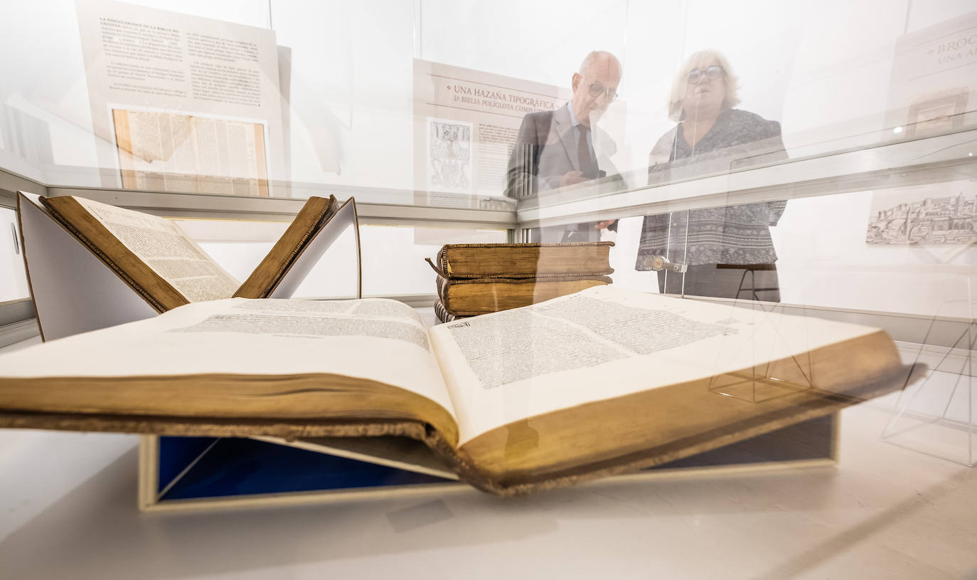 Fotos: La Biblioteca de La Rioja exhibe varias joyas bibliográficas de Guillén de Brocar