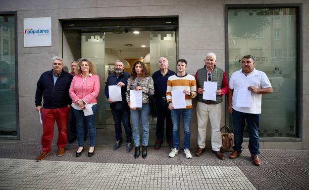 «Señor Feijóo, no nos prive del derecho a elegir a nuestro presidente»