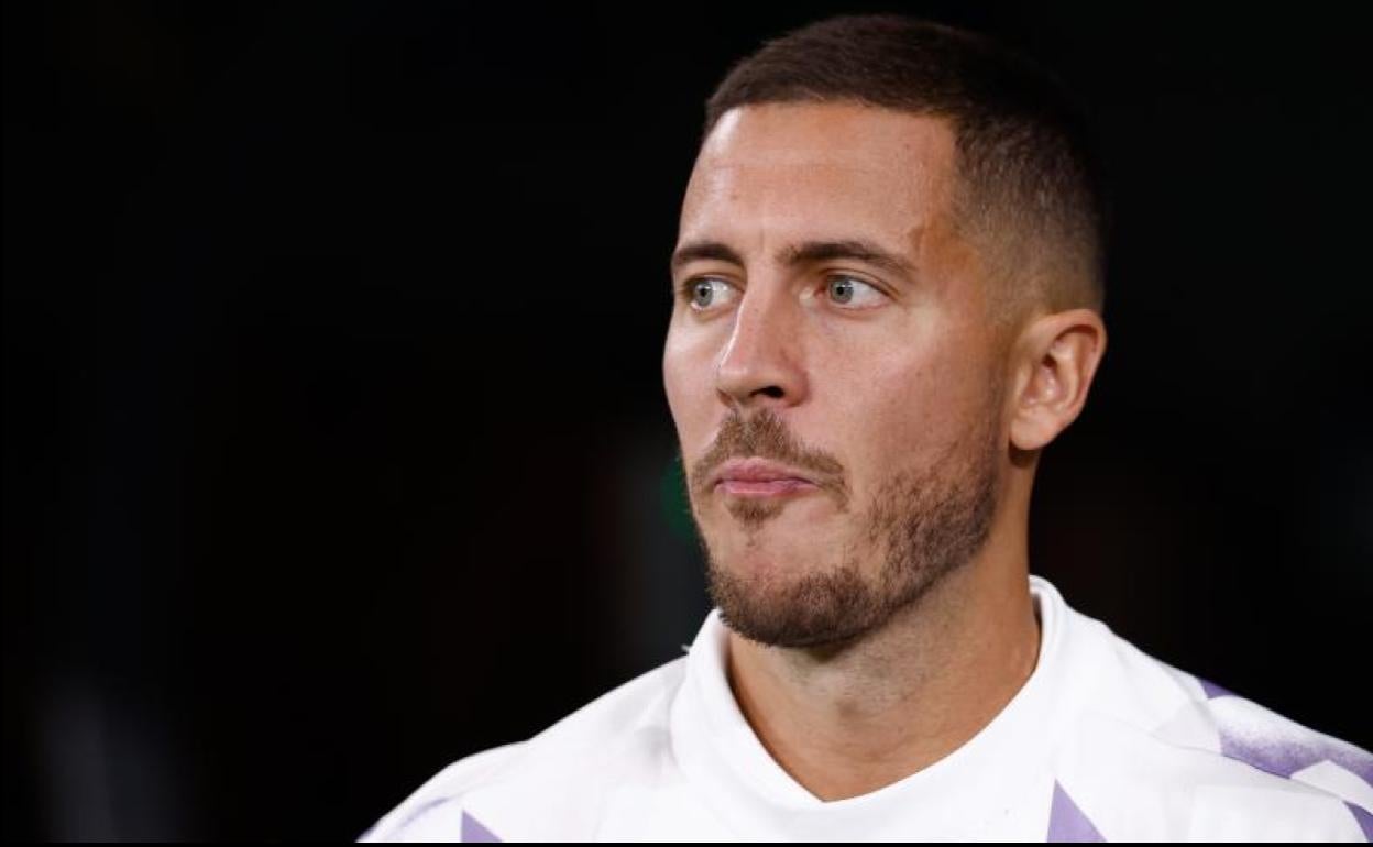 Eden Hazard, con rostro serio en el Coliseum Alfonso Pérez. 