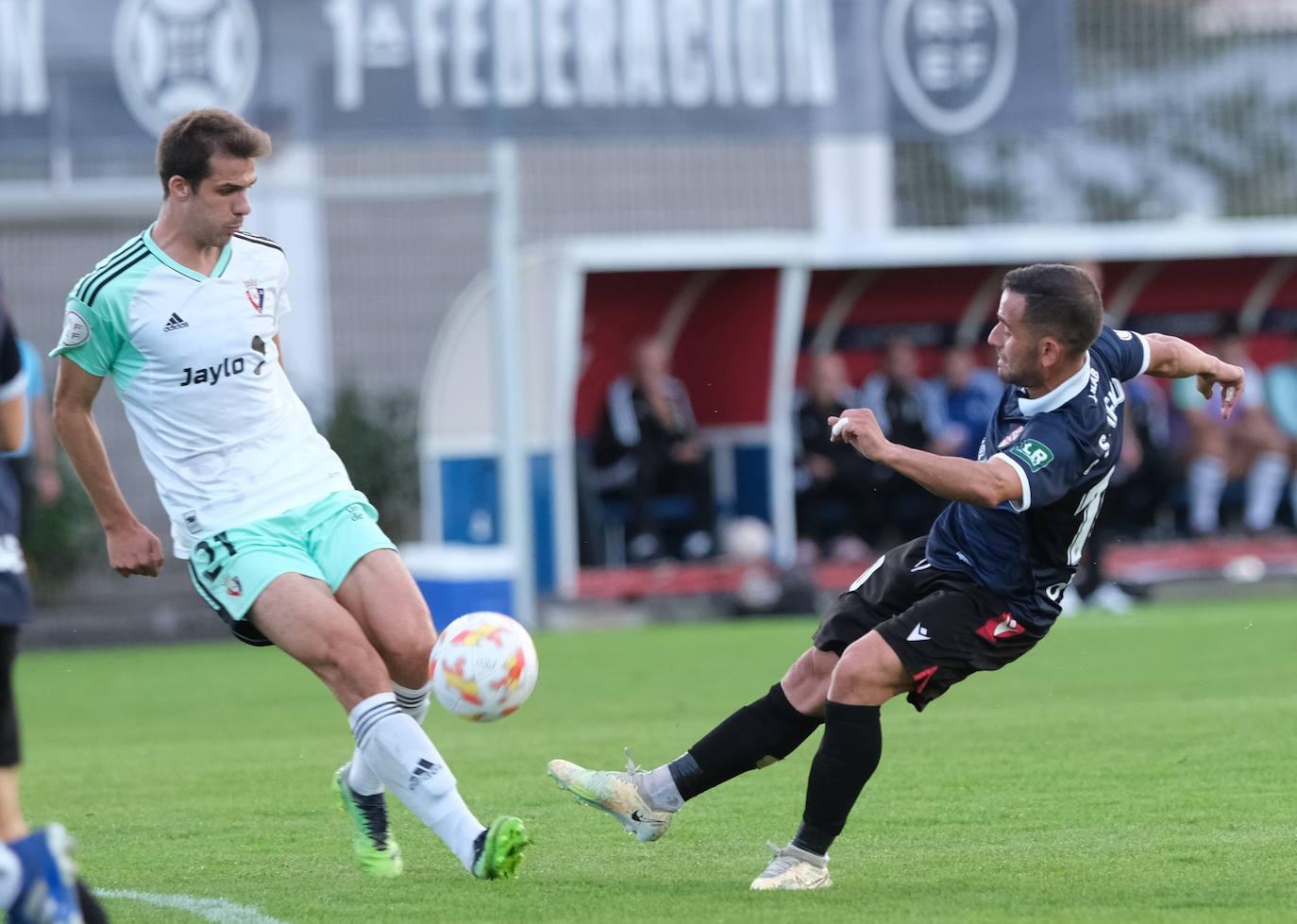 Fotos: La UD Logroñés cae ante el Osasuna Promesas