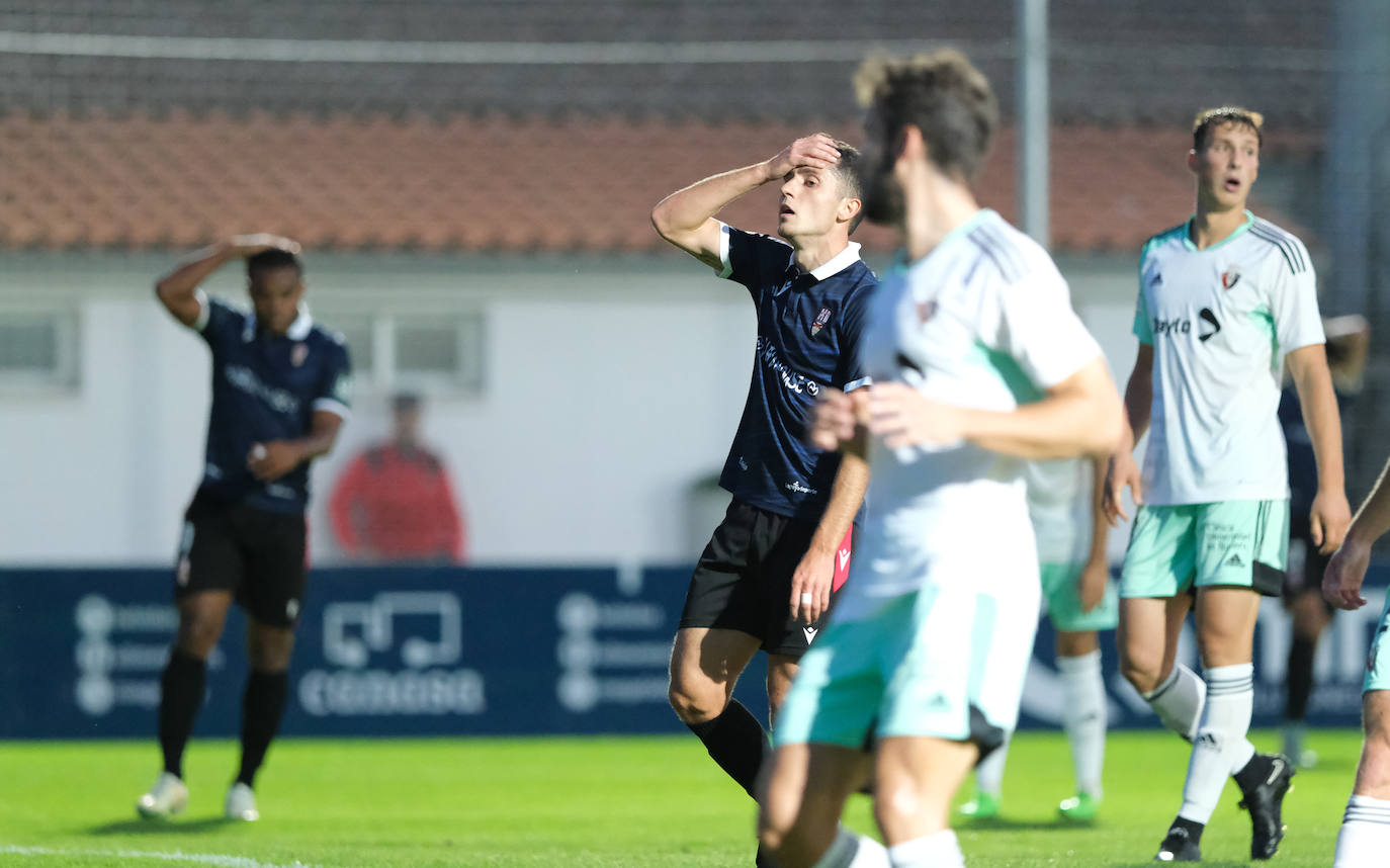 Fotos: La UD Logroñés cae ante el Osasuna Promesas