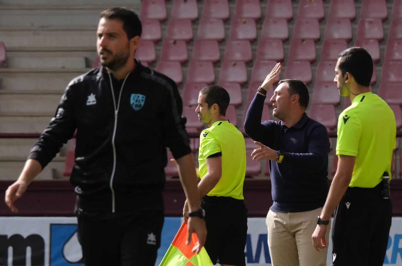 Fotos: Victoria del Calahorra frente a la SD Logroñés (0-2)