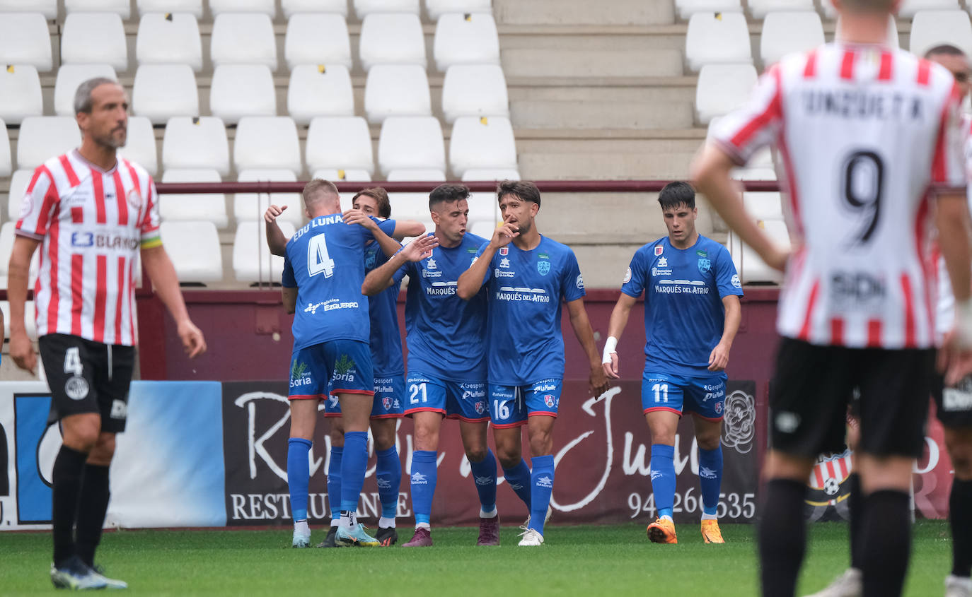 Fotos: Victoria del Calahorra frente a la SD Logroñés (0-2)