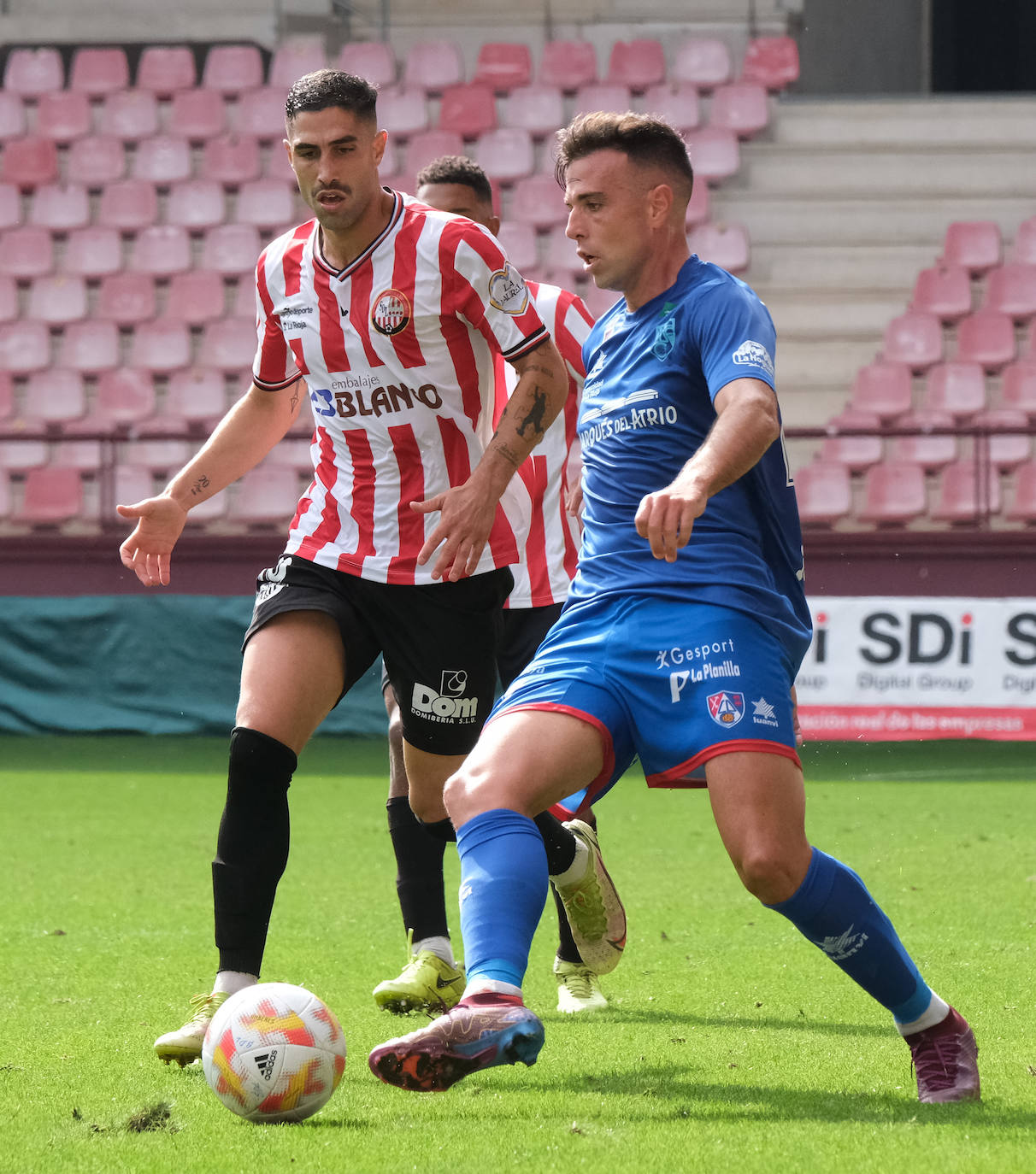 Fotos: Victoria del Calahorra frente a la SD Logroñés (0-2)