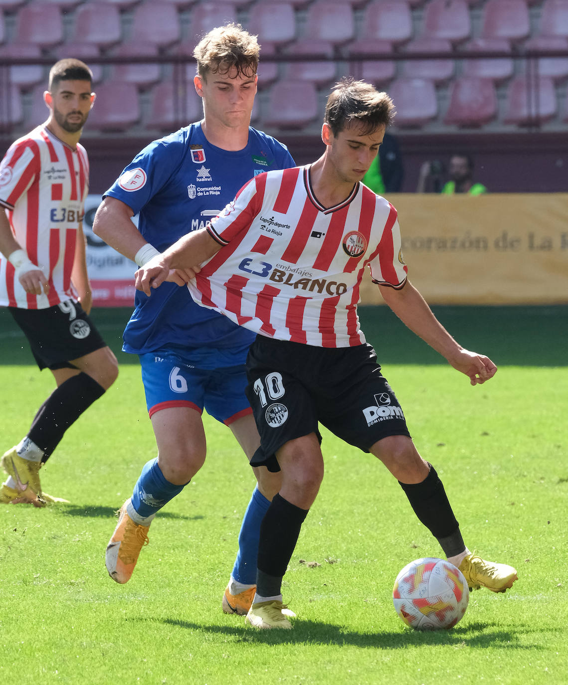 Fotos: Victoria del Calahorra frente a la SD Logroñés (0-2)