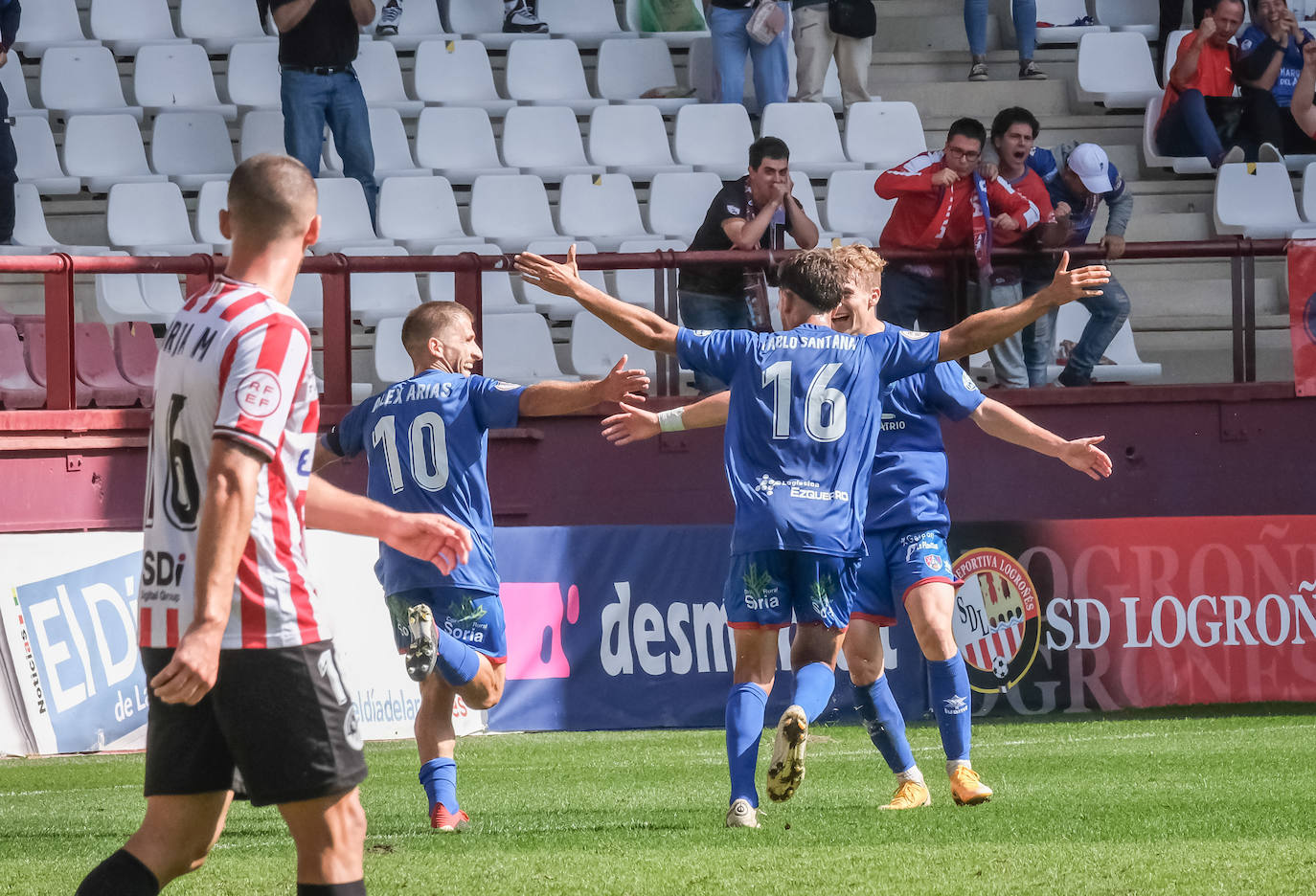 Fotos: Victoria del Calahorra frente a la SD Logroñés (0-2)