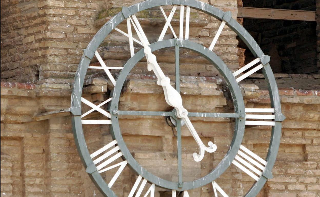 Reloj de la colegiata de San Miguel de Alfaro