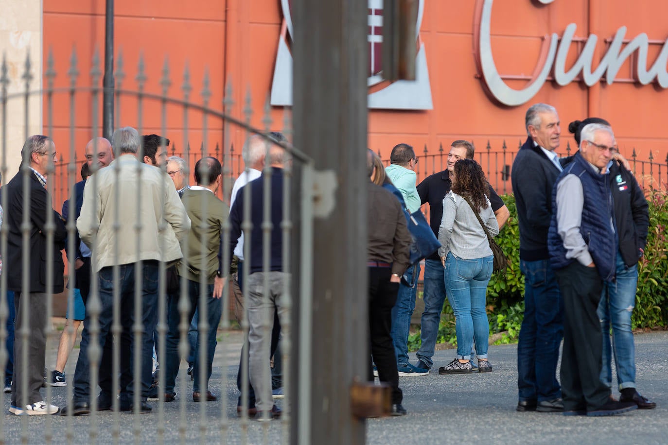 Fotos: Encuentro en Nájera de Bretón con sus apoyos