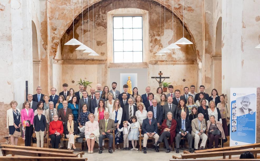 La familia Ruiz de la Torre, repartida por toda España, se reunió este fin de semana en el monasterio de Vico para la celebración. 