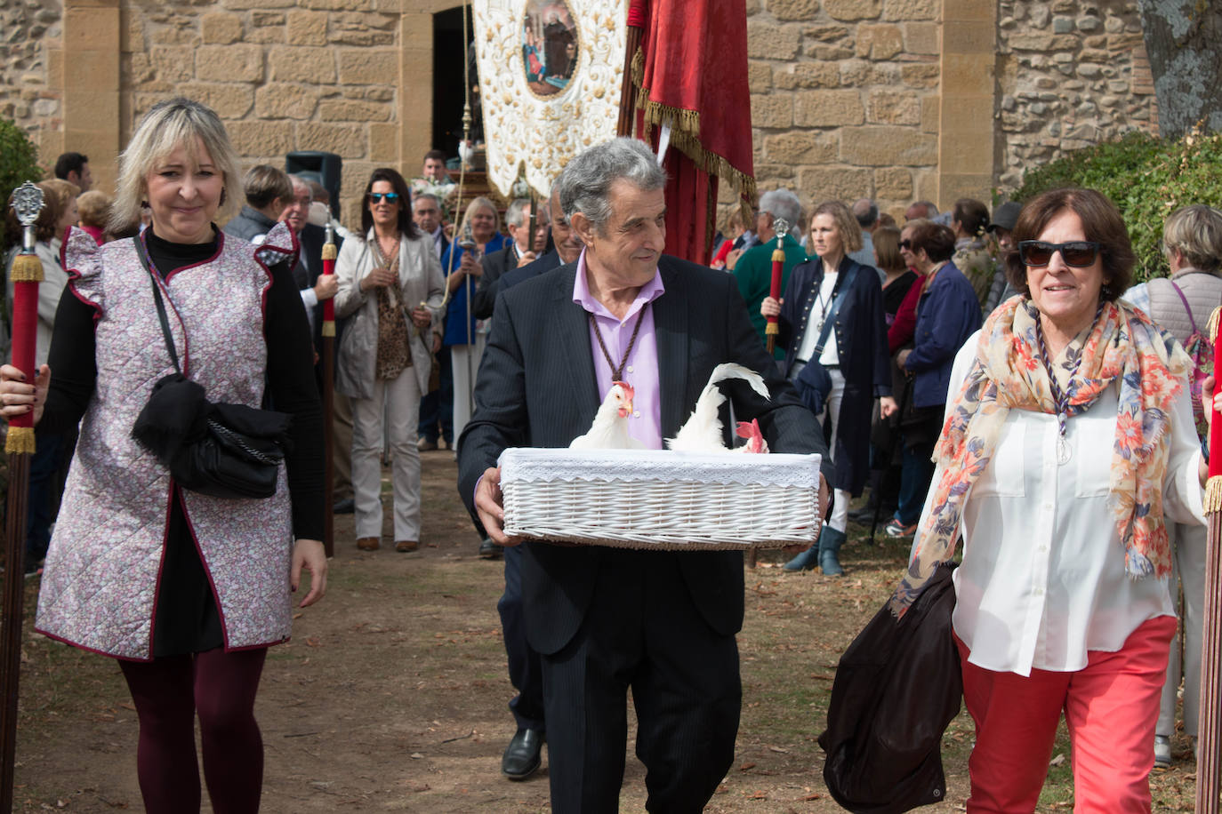 Fotos: Santo Domingo recuerda el milagro del gallo y la gallina con su romería