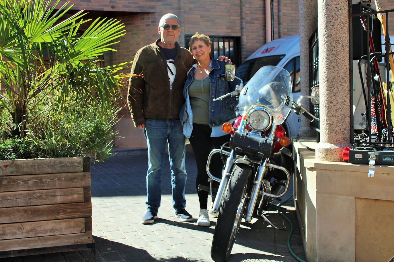 Fotos: I Moto Rock &#039;Caballeros del Alsfalto reúne a más de un centenar de moteros por una buena causa en Nalda