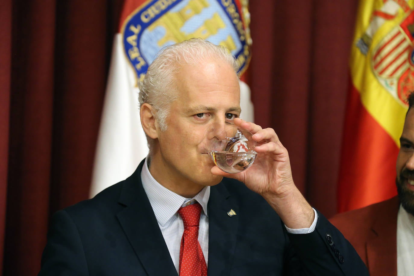 Fotos: Hermoso defiende su «modelo de ciudad claro» y su política económica «prudente»