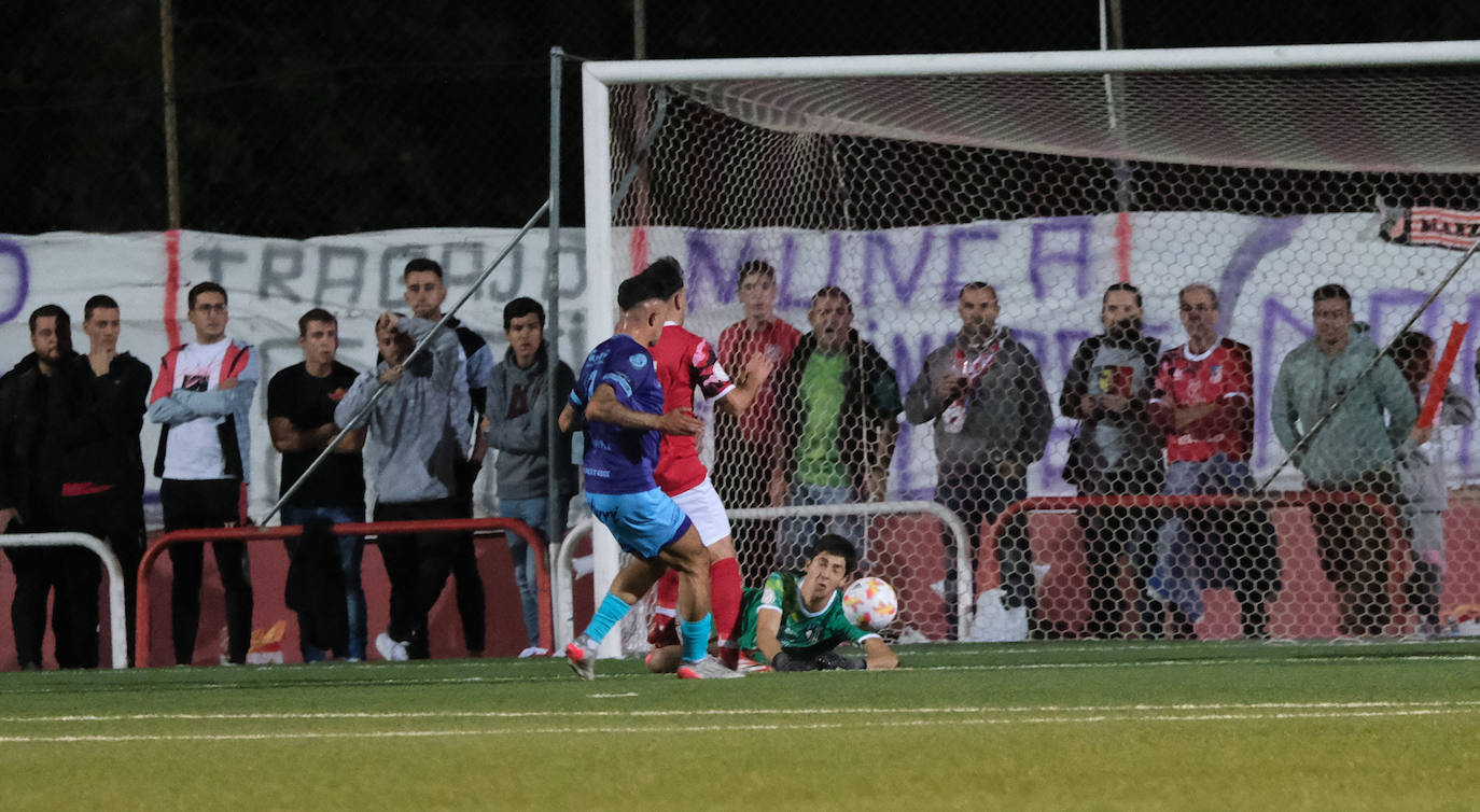 Fotos: Autol-Dinamo de San Juan, fiesta del fútbol