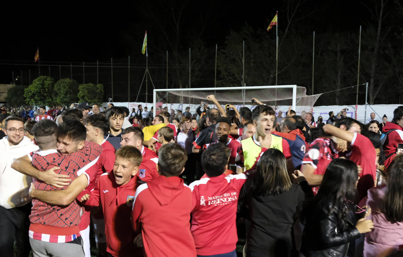 Fotos: El equipo y los aficionados del Autol celebran la victoria frente al Dinamo San Juan