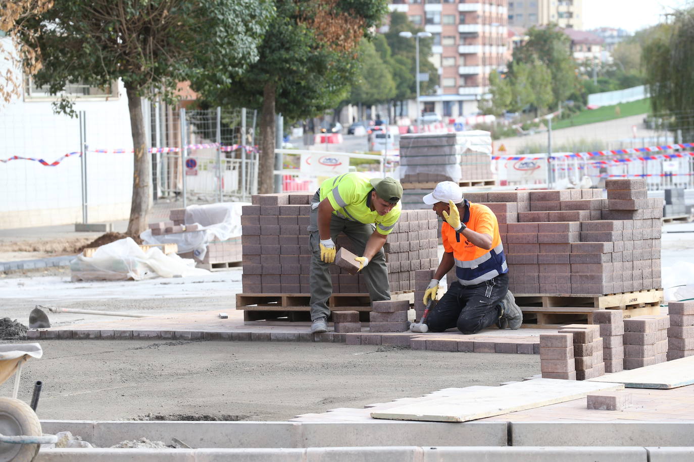 Fotos: Parte del cruce de Vara de Rey abrirá al tráfico la semana que viene