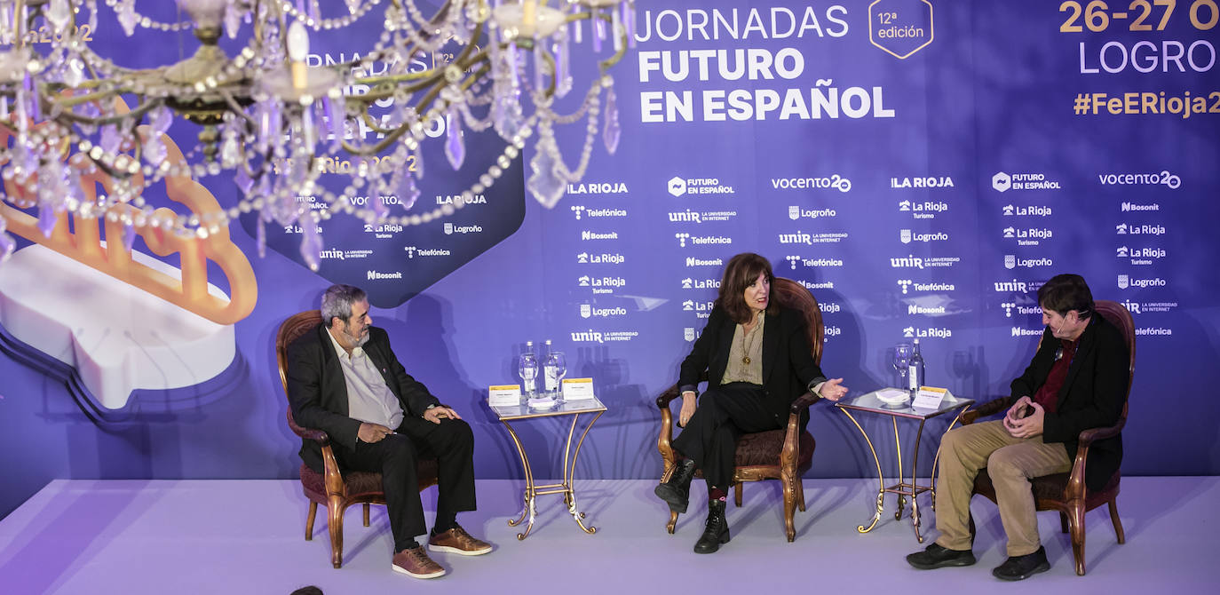 Fotos: Apertura de Futuro en Español en el Círculo Logroñés con Luis García Montero y Elvira Lindo