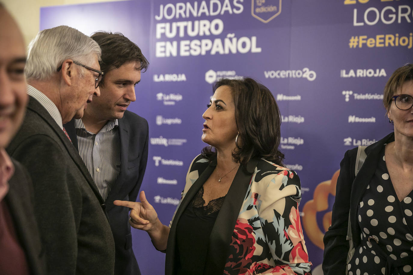 Fotos: Apertura de Futuro en Español en el Círculo Logroñés con Luis García Montero y Elvira Lindo