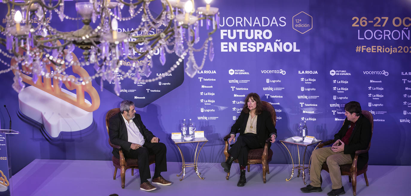 Fotos: Apertura de Futuro en Español en el Círculo Logroñés con Luis García Montero y Elvira Lindo